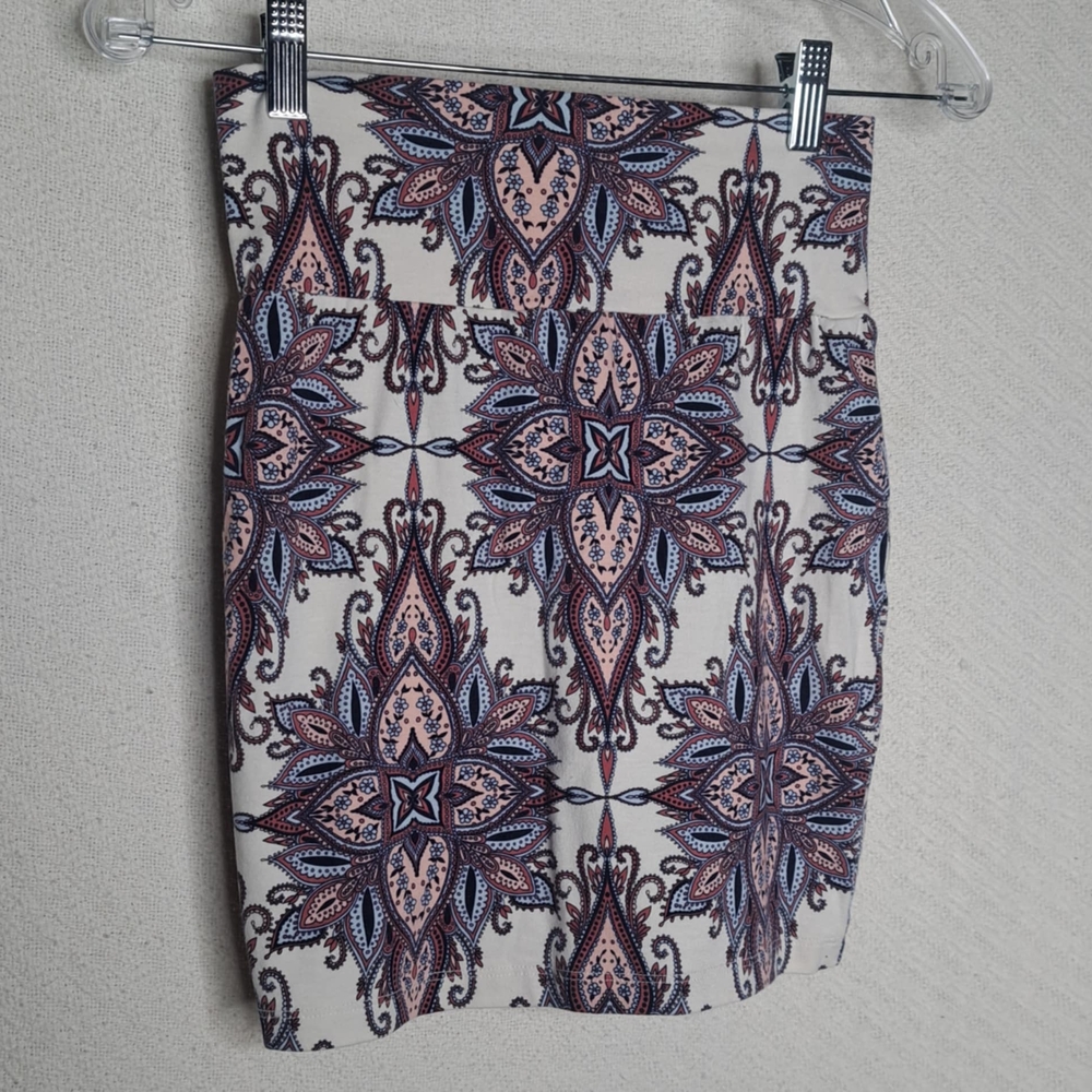 Charlotte Russe Paisley Pencil Skirt - Cream and Purple